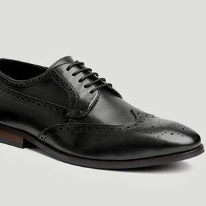 Oxford dress shoes